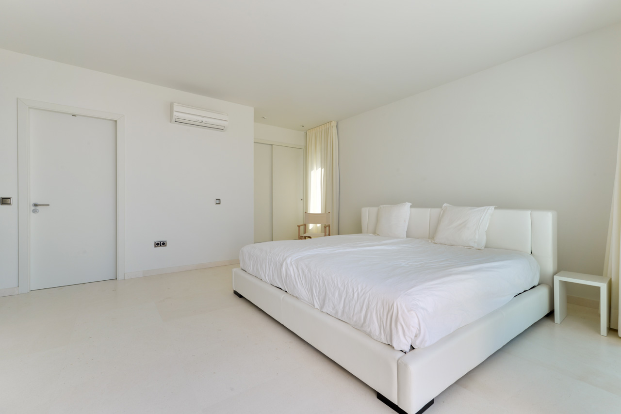 Modern 3 kamer luxe villa met spectaculair uitzicht op zee in Sant Vicente, Ibiza